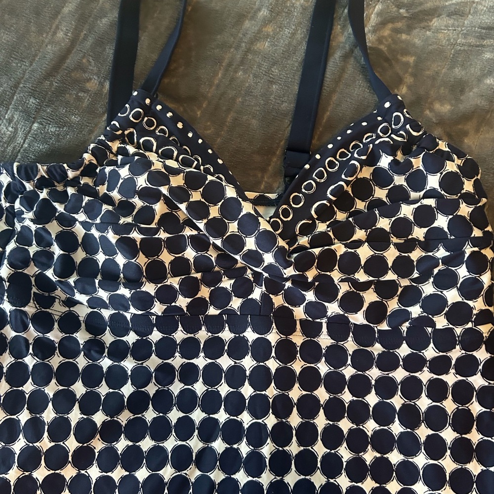 Woman’s Tankini 18W